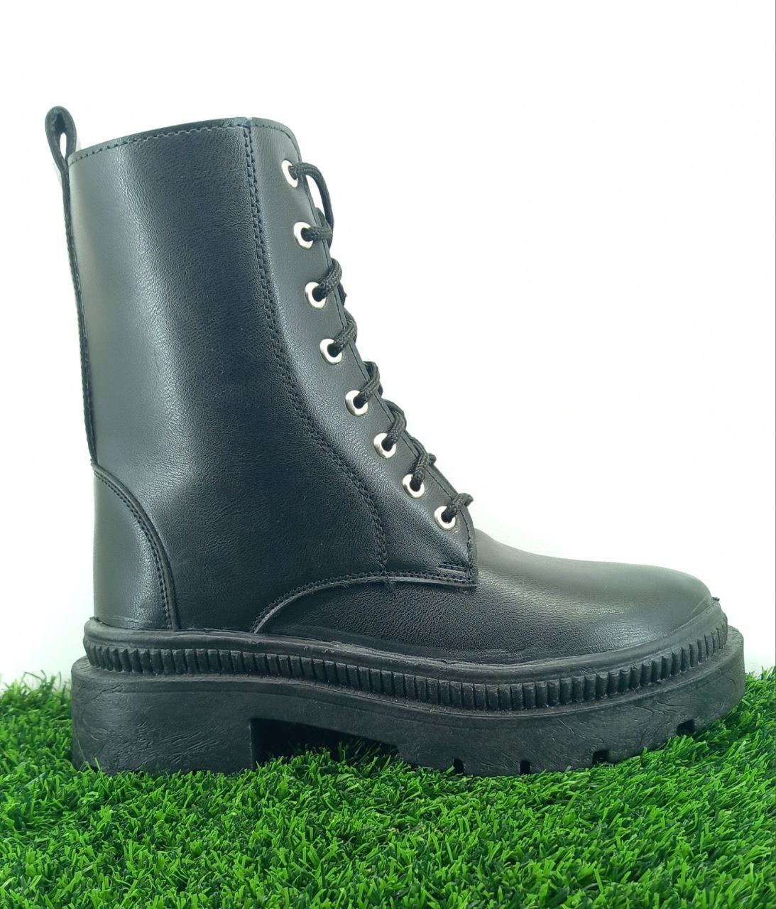 بوت زنانه هزاربند