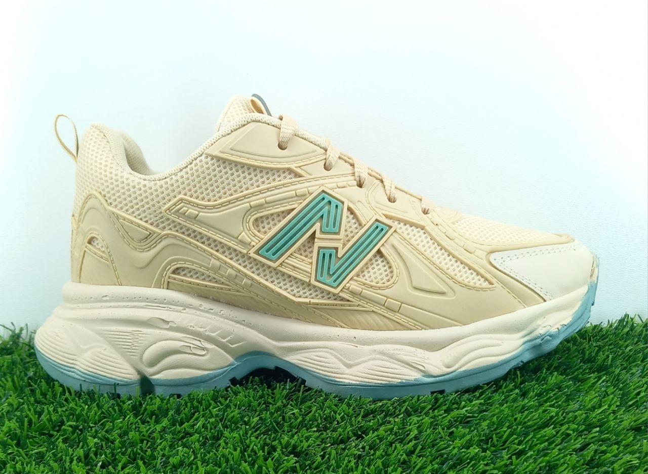 کتونی زنانه نیوبالانس