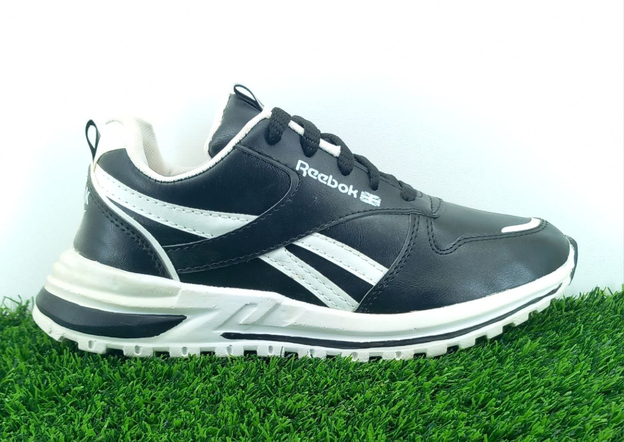 کتونی زنانه ادیداس