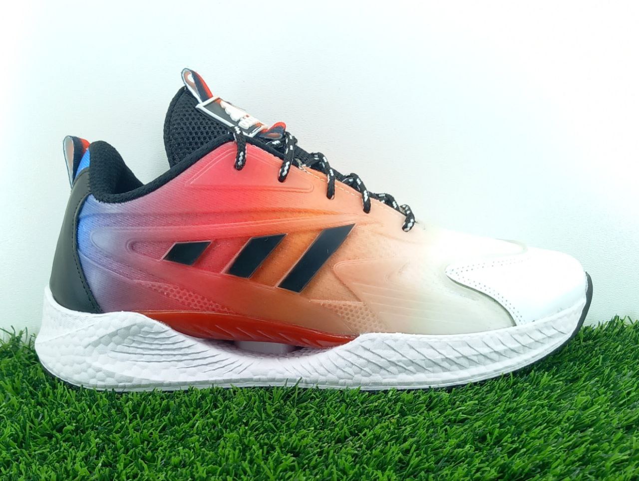 کتونی زنانه آدیداس